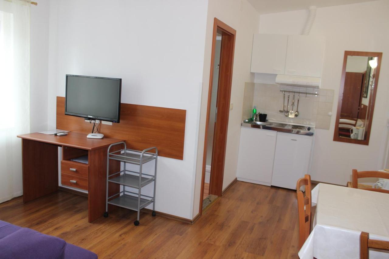 Apartments And Rooms Liburnija Opatija Eksteriør billede