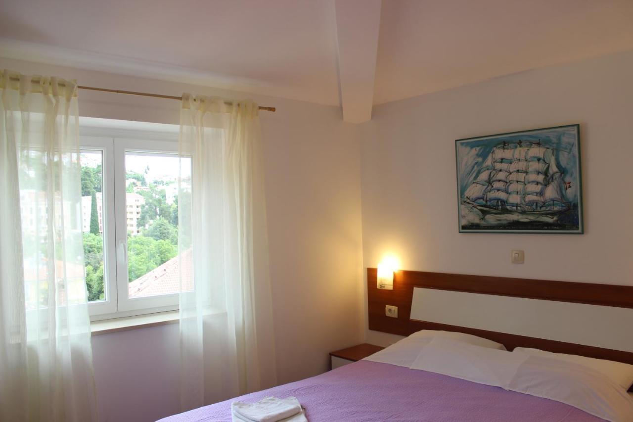 Apartments And Rooms Liburnija Opatija Eksteriør billede