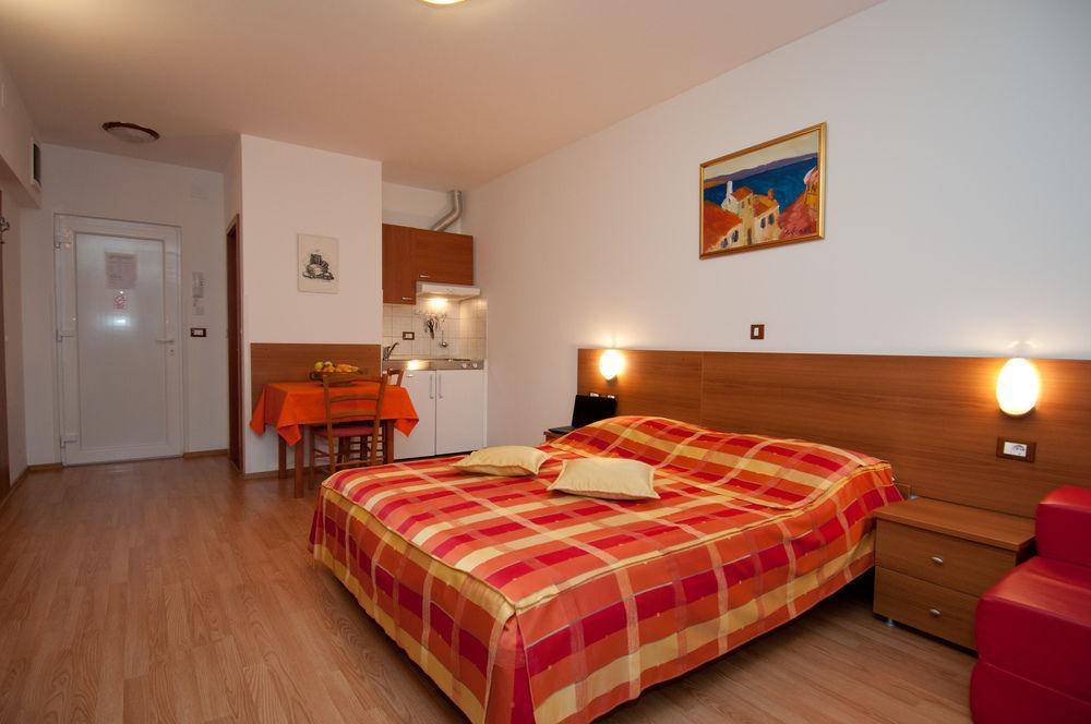 Apartments And Rooms Liburnija Opatija Eksteriør billede