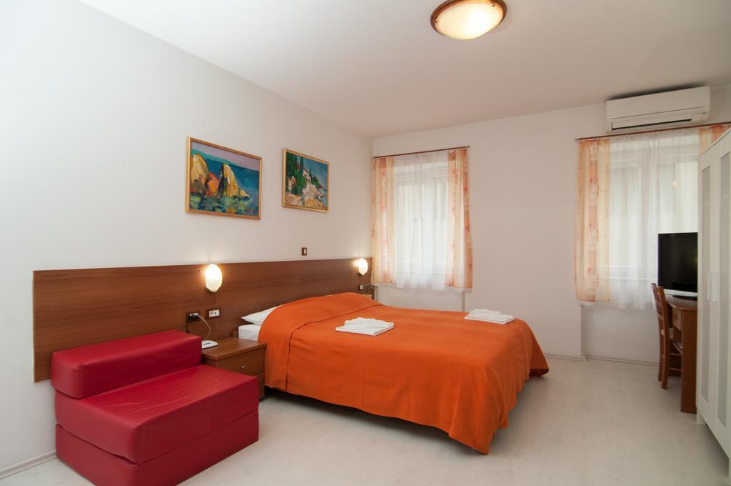 Apartments And Rooms Liburnija Opatija Eksteriør billede