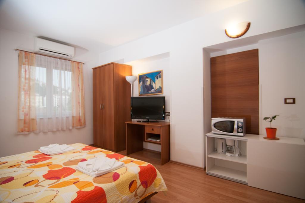 Apartments And Rooms Liburnija Opatija Eksteriør billede
